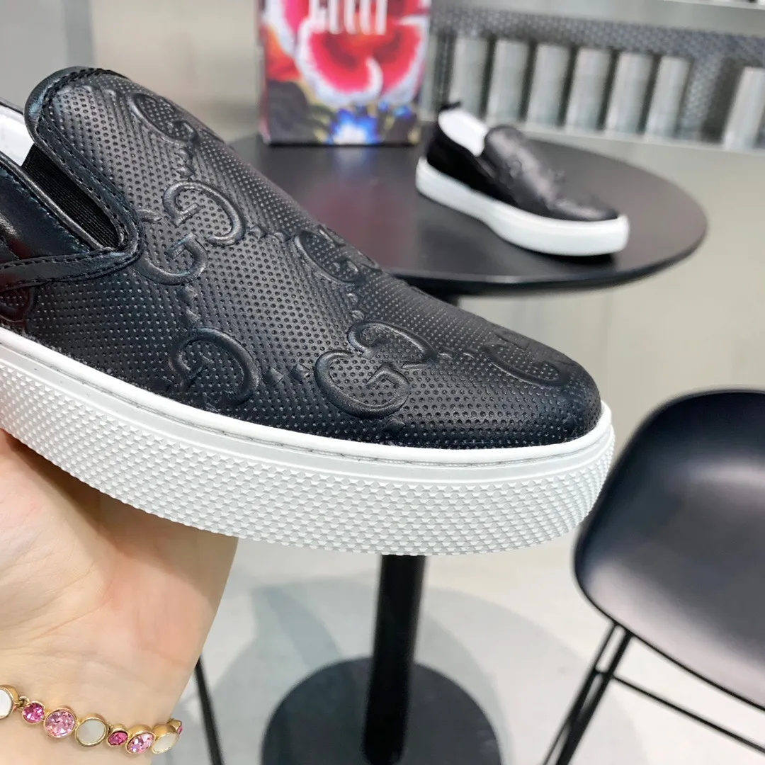 P380 👟 (1:1 replica of the official website of running volume models) 🇮🇹🇮🇹 "GUCCI" 🔍🔍Men's 2025 counters are on sale simultaneously, fashionable and casual, comfortable and breathable, imported waterproof fabrics, the first choice for trendy men, imported sheepskin lining, fashionable and trendy, trendy men Essential, soles: original soles provided by the original factory, exclusive movable molded soles, super comfortable, original factory goods, 🔍🔍high quality, you can enter and exit the counter at will, 38-44, (37 and 45 can be customized, non-refundable and non-exchangeable) available in stock, you deserve it No. 005